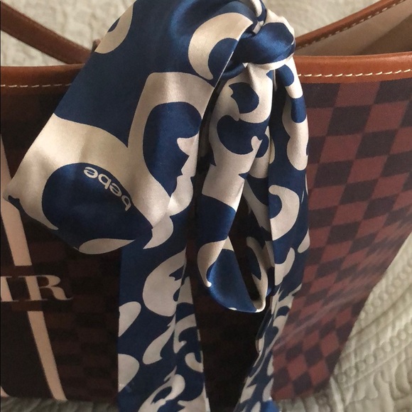 Bebe scarf - Picture 2 of 4